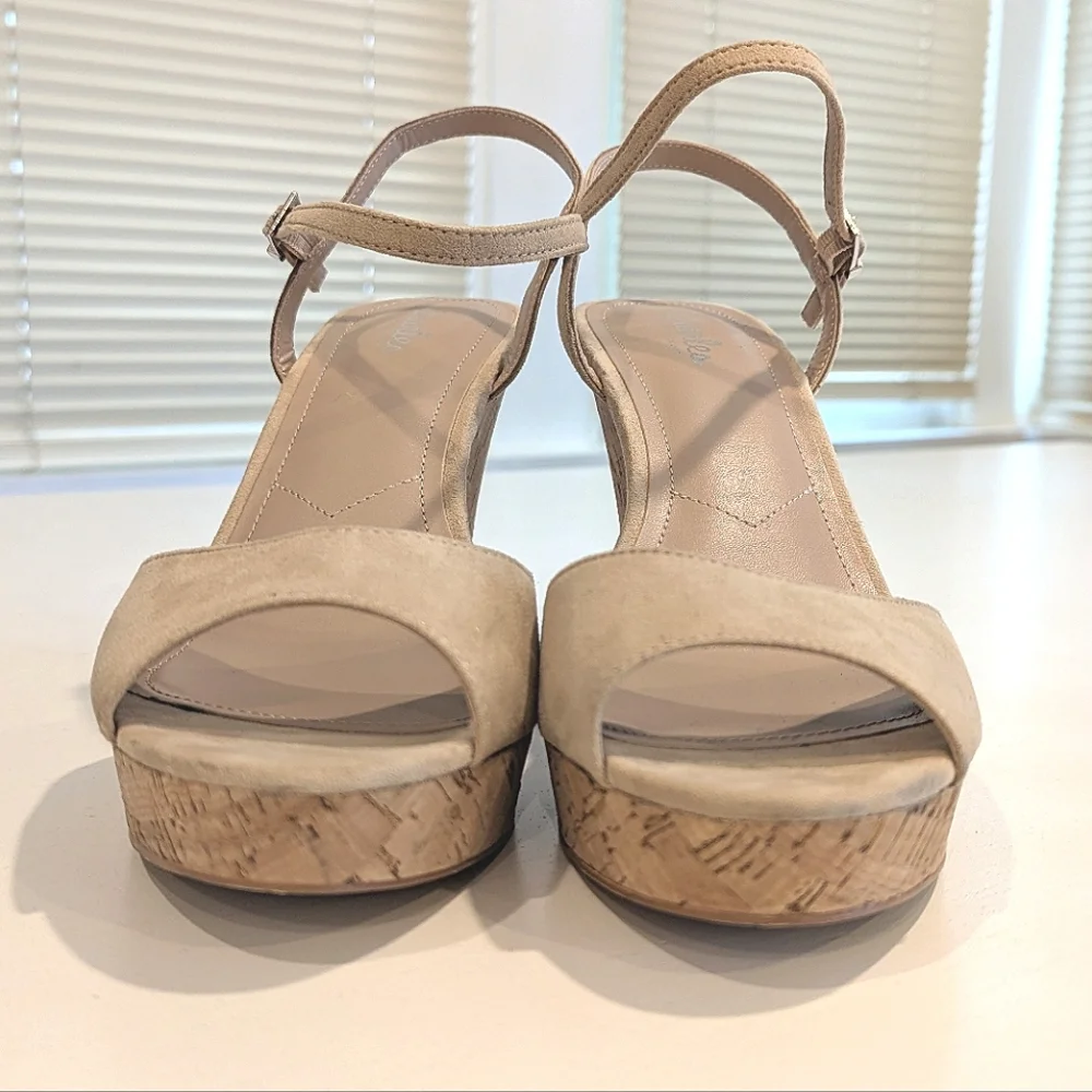 Charles By Charles David Wedge Sandals - Picture 2 of 10